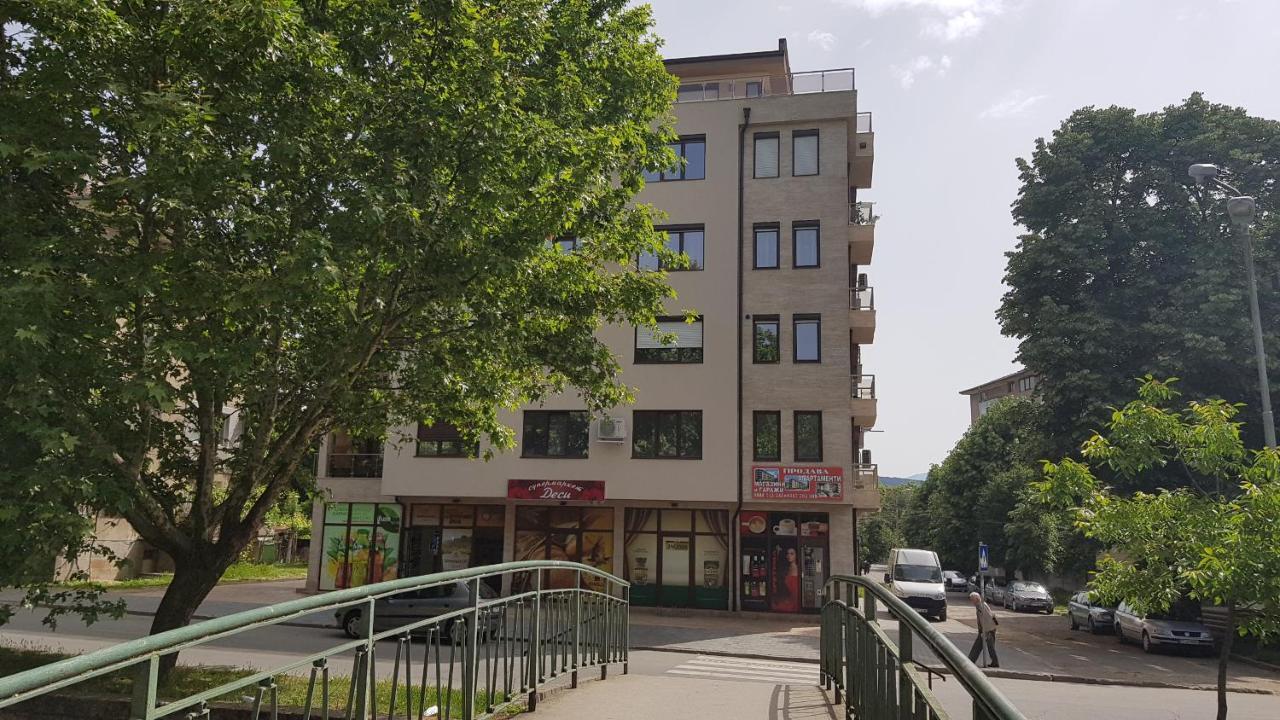 Studio Kamelia Kazanlŭk Exterior foto